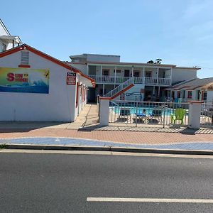 Sunshine Motel